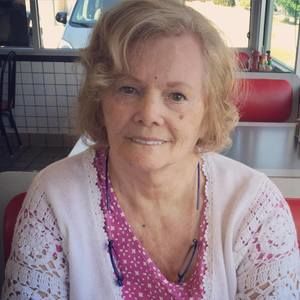 Meet your Posher, Gloria